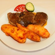 Baked lamb with potatoes